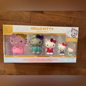 HELLO KITTY ~ 50th Anniversary Nesting Figures 5 Pc COLLECTIBLE! IN HAND! New